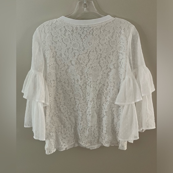 NWT: Kenzie White Lace Top - Picture 3 of 7
